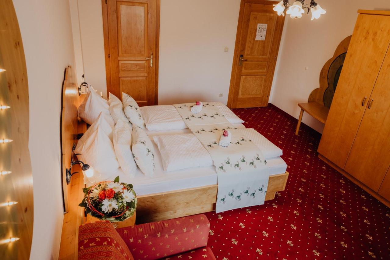 Panorama Hotel Gasthof Leidingerhof モントゼー エクステリア 写真