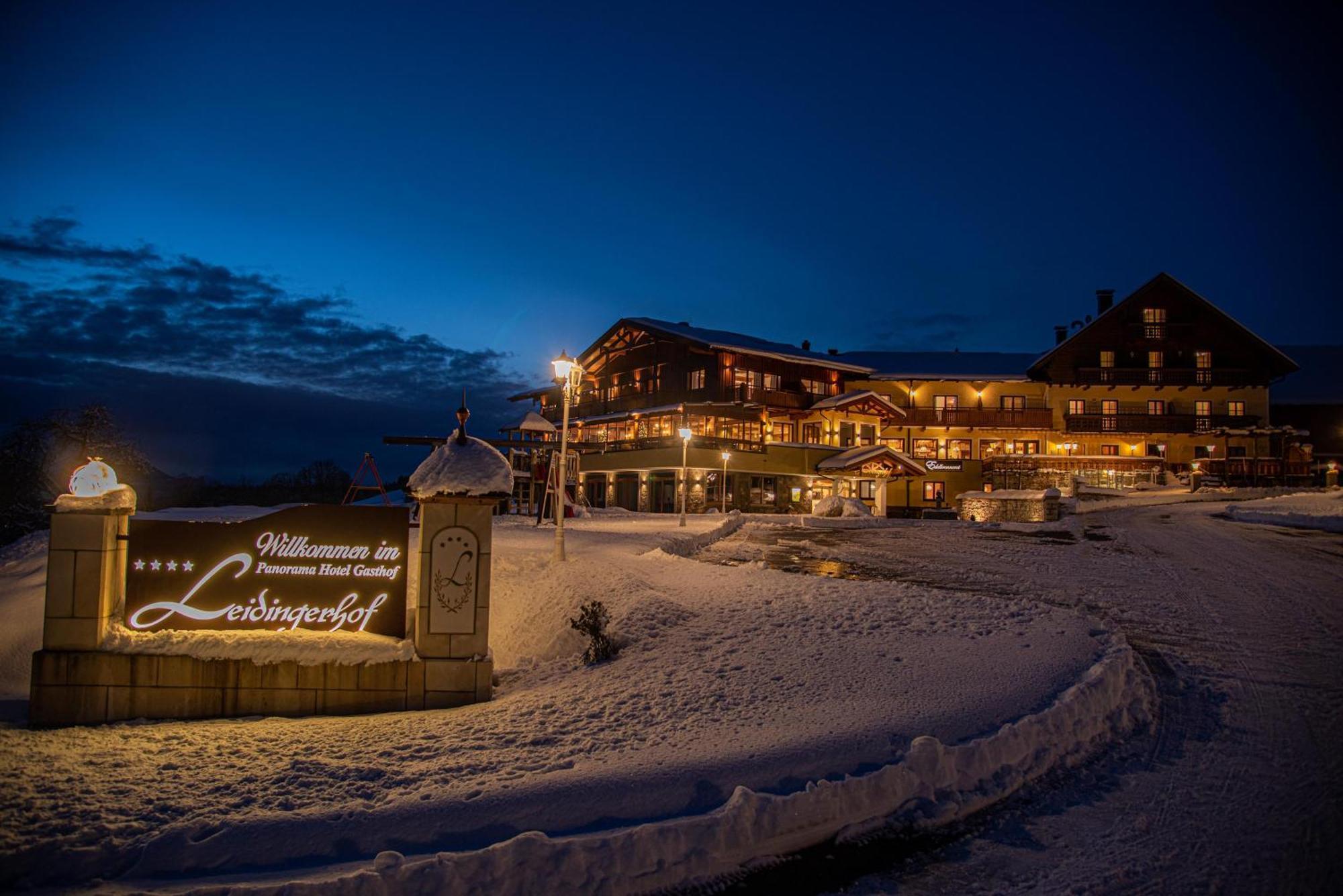 Panorama Hotel Gasthof Leidingerhof モントゼー エクステリア 写真