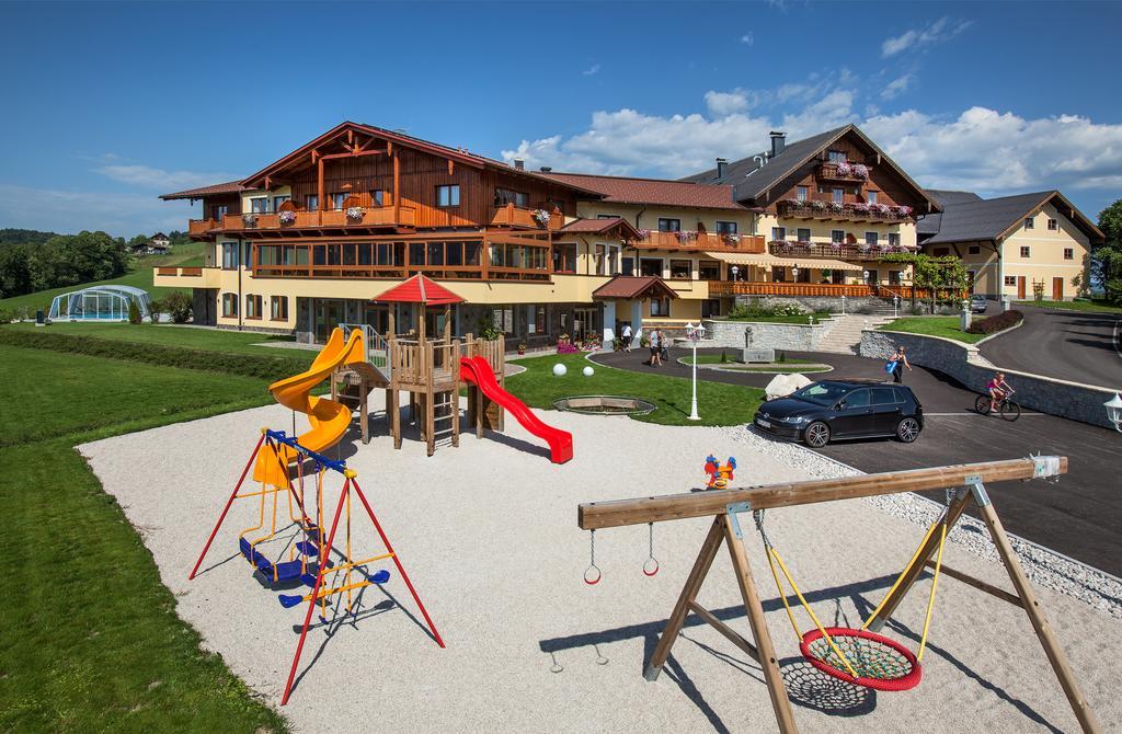 Panorama Hotel Gasthof Leidingerhof モントゼー エクステリア 写真